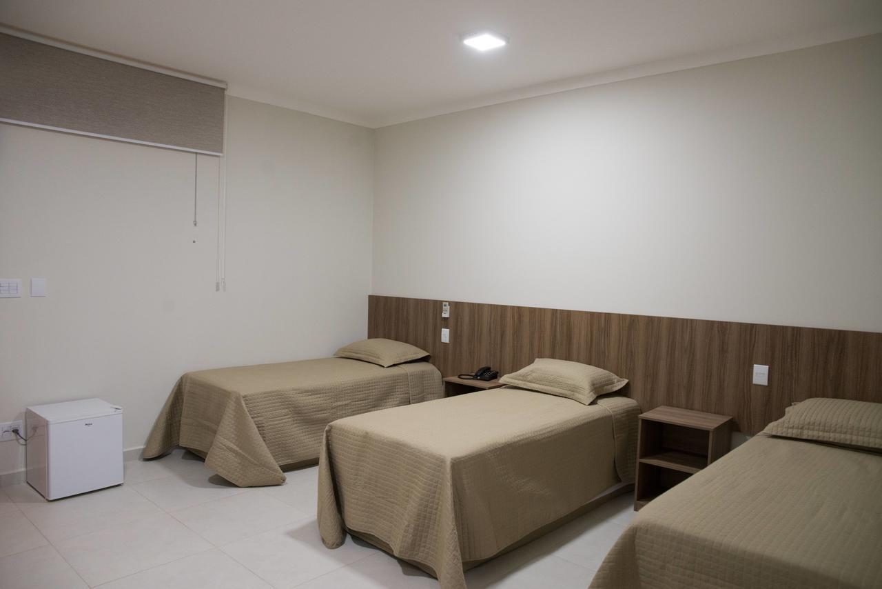 Hotel Vila Verde Penapolis Exterior photo